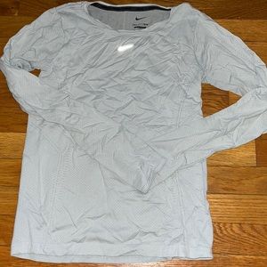 Nike DRI-FIT Slim Fit Long Sleeve